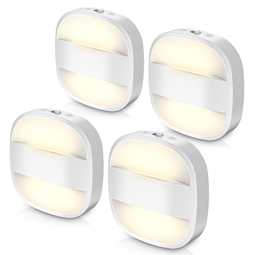 Foldable plug-in night light 4-pack with dusk-to-dawn sensor