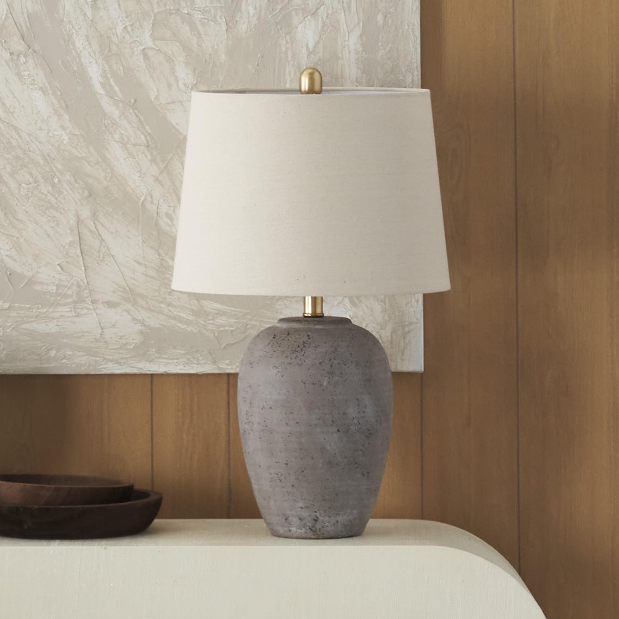 23-inch rustic farmhouse ceramic table lamp with beige linen shade