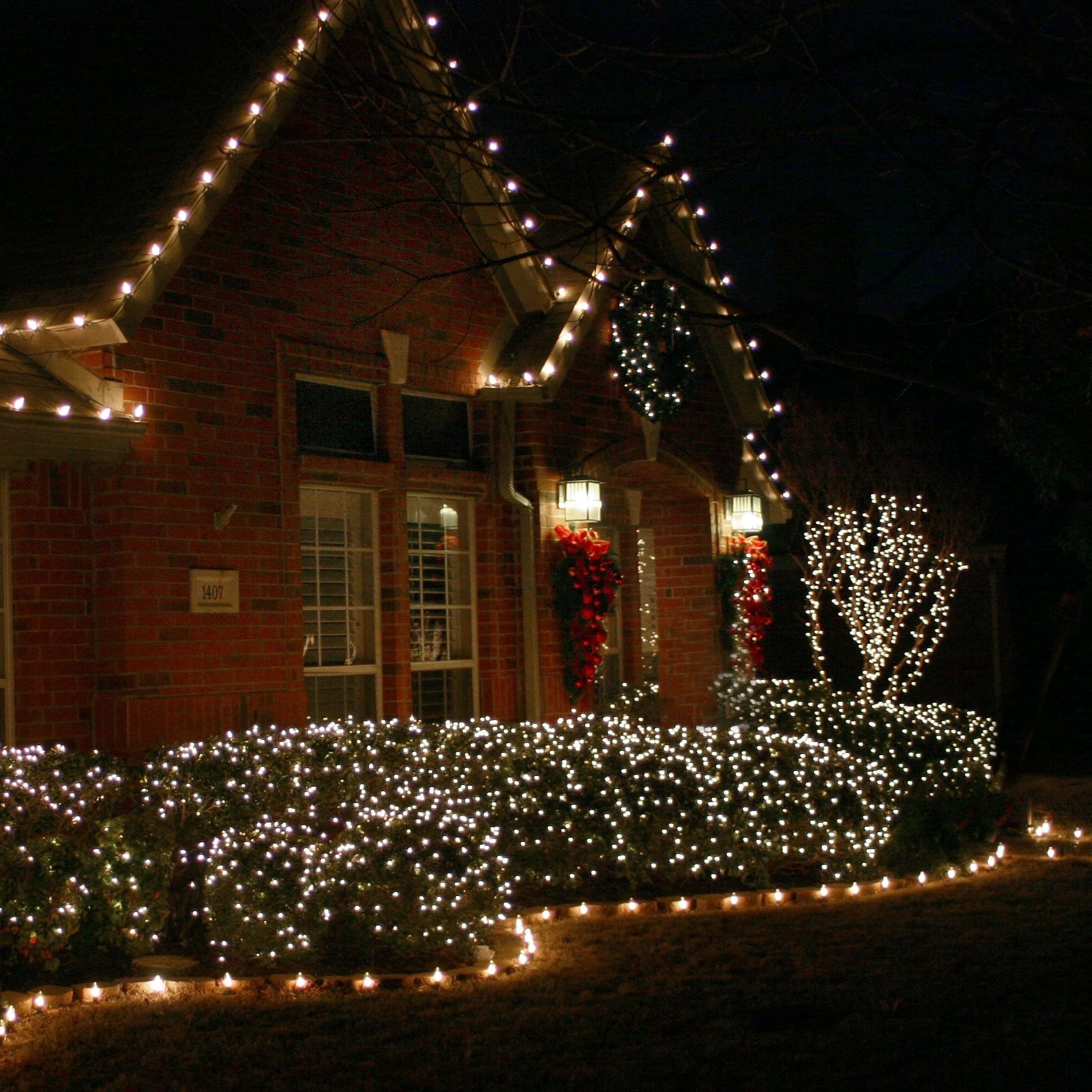 2-Pack Battery Operated Christmas Lights – 100 LED 32FT Waterproof String Lights, 8 Modes, Warm White for Indoor & Outdoor Tree Decor